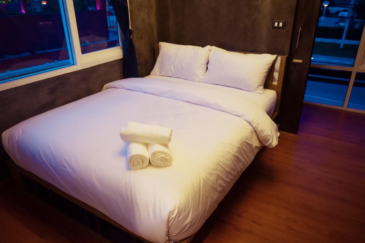 M.j. Gallery Poshtel Hostel